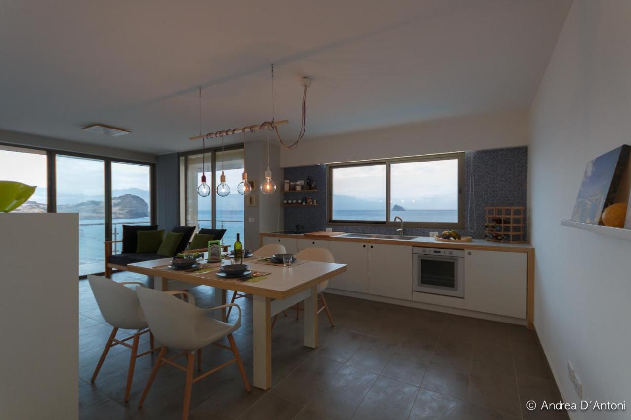 Seafront Holiday House On The Mindelo Bay Exterior photo